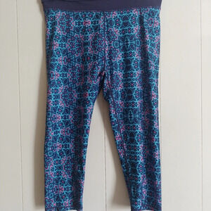 Fabletics Womens Leggings XL High Waist Capri Crop